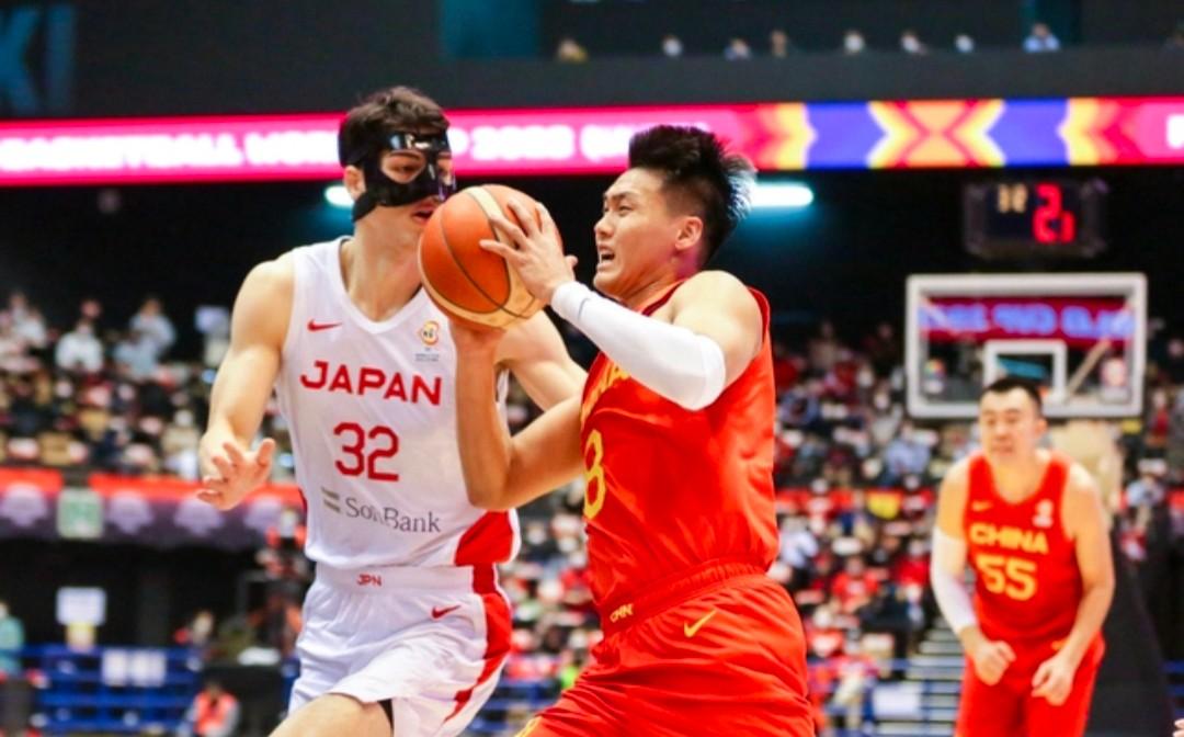 中国男篮蓝队与新西兰男篮的激烈对决，一场录像中的精彩瞬间 中国男篮蓝队vs新西兰录像