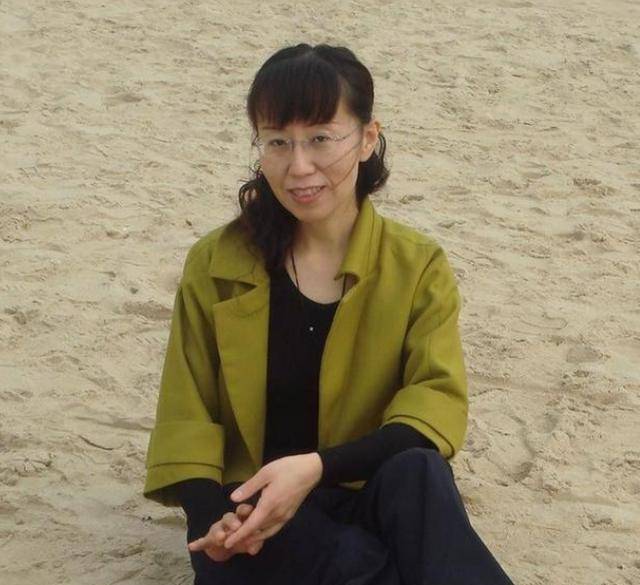 陶菲克老婆，美丽与才华并存 陶菲克老婆