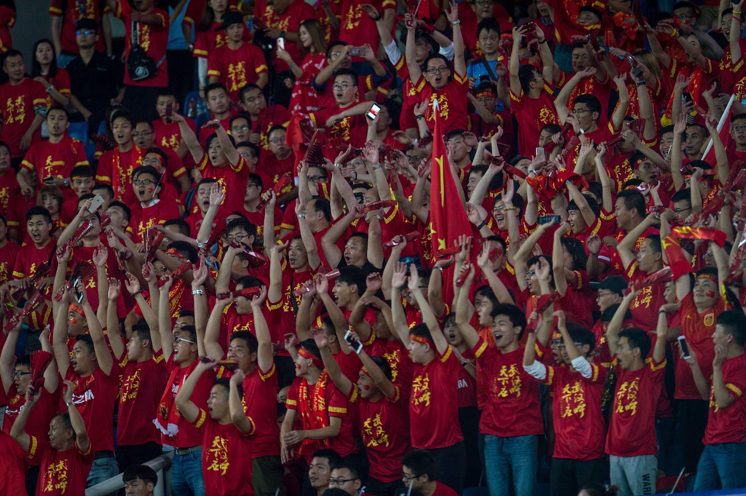 国足与乌兹别克斯坦的激烈对决，一场录像中的历史时刻 国足vs乌兹别克录像