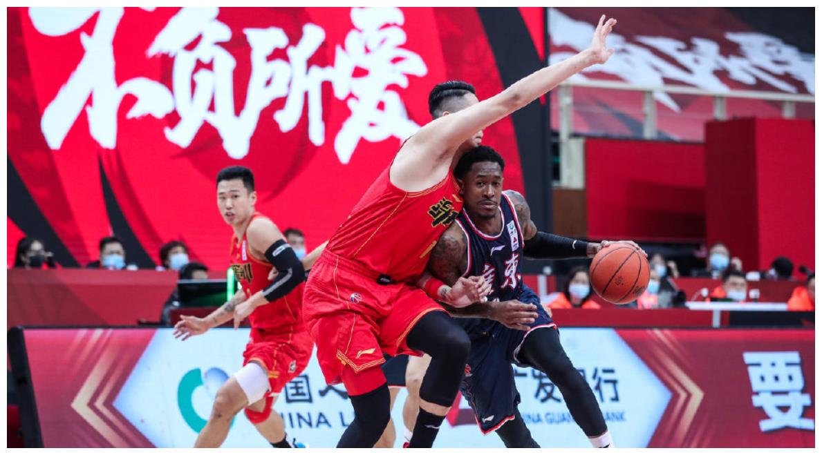 CBA赛场上的广东与北京，激烈对决的背后故事 cba广东vs北京