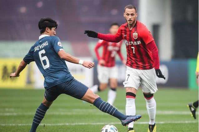 巅峰对决，8月22日上港与恒大的足球盛宴 8.22上港vs恒大