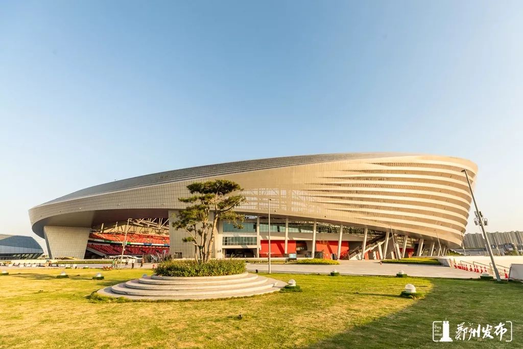 奥体中心体育馆，城市的新地标与文化活动的中心 奥体中心体育馆